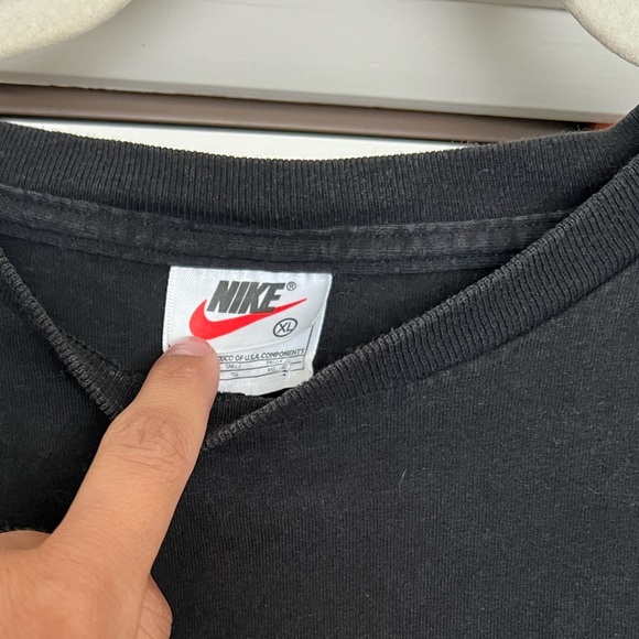 Vintage Nike tee - Picture 2 of 2